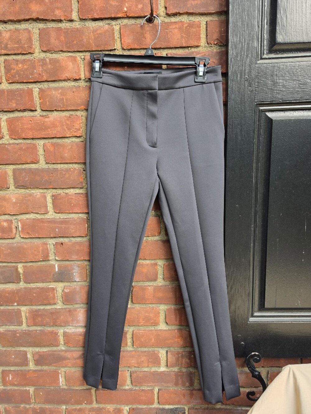 NWOT THEORY SLATE GRAY PANTS SIZE 0